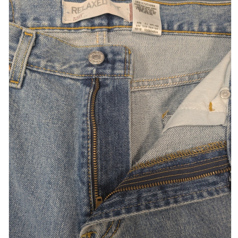 Levis 550 Relaxed Fit Jeans Mens  30x34 Y2K Blue Medium Wash Denim 00550-4834 - Picture 9 of 14